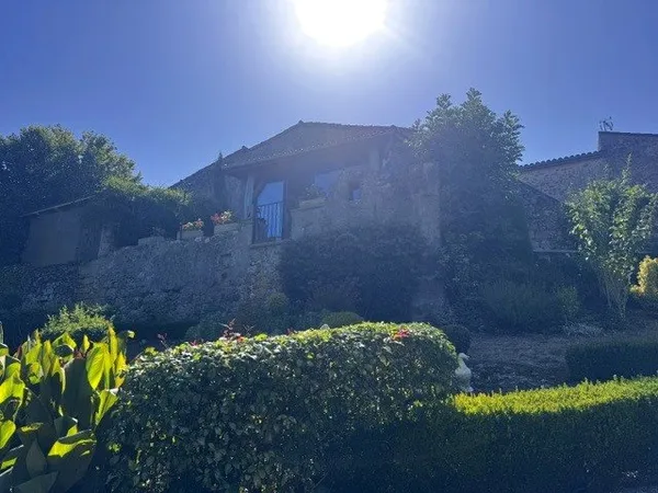 Maison Sur2 Niveaux 6 Pp + Garages + Jardin