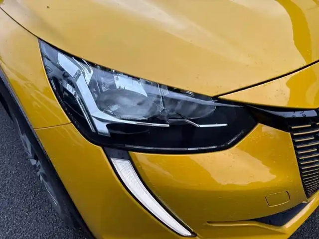 Peugeot 208 electrique 50 kwh 136ch — photo 16