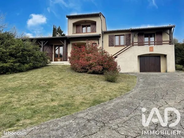 Villa 6 pièces 158 m²