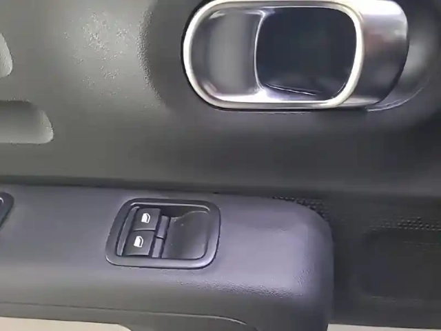 Citroën C3 puretech 83 s&amp;s bvm5 — photo 25