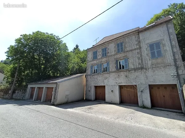 Immeuble 5 pièces 179 m²