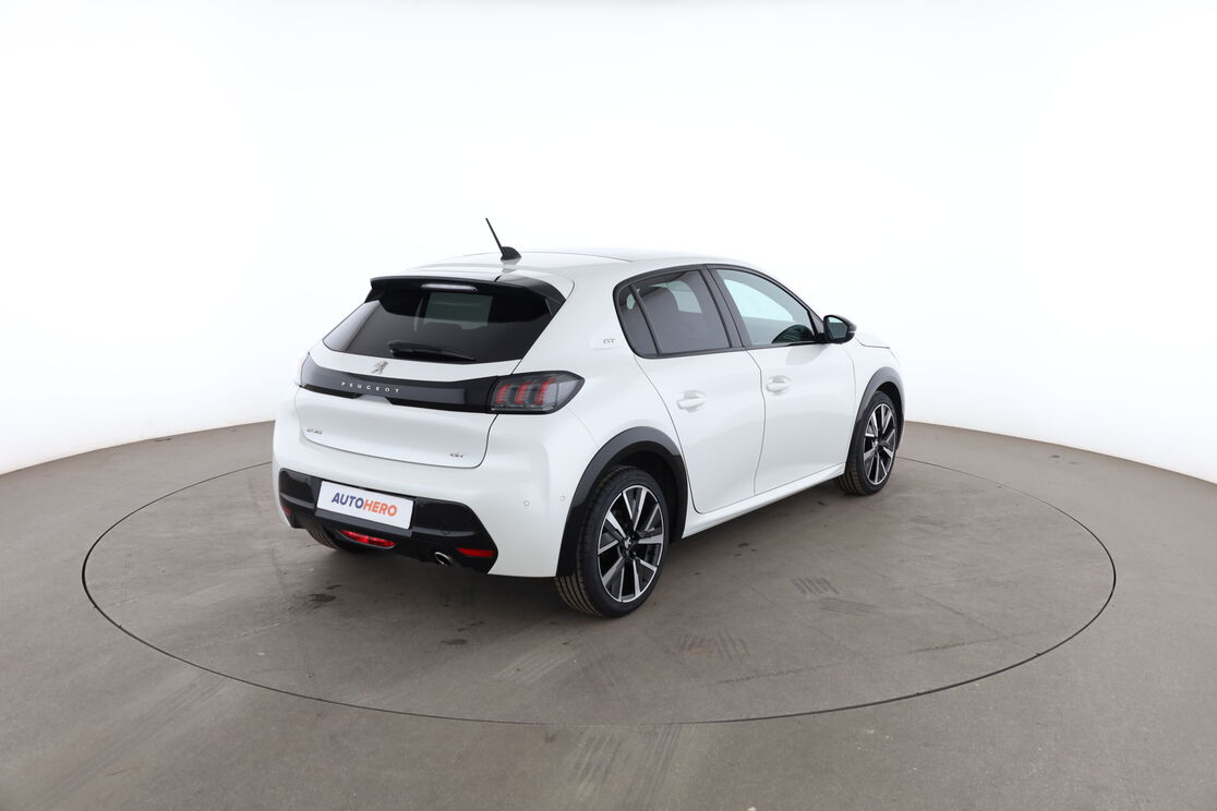 Peugeot 208 1.5 Blue-HDi GT — photo 5