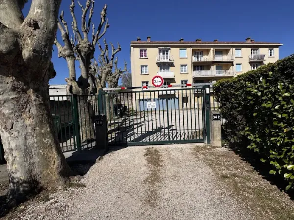 Parking 38 m²