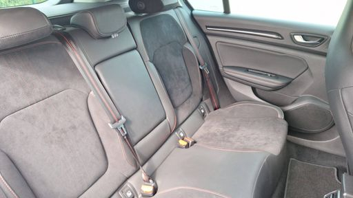 Renault Megane Estate 1.6 E-TECH 158 EDC - RS Line – 2021 – 59084 km – Hybride essence – Boîte Automatique — photo 17