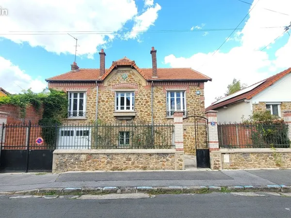 Maison 5 pièces 276 m²