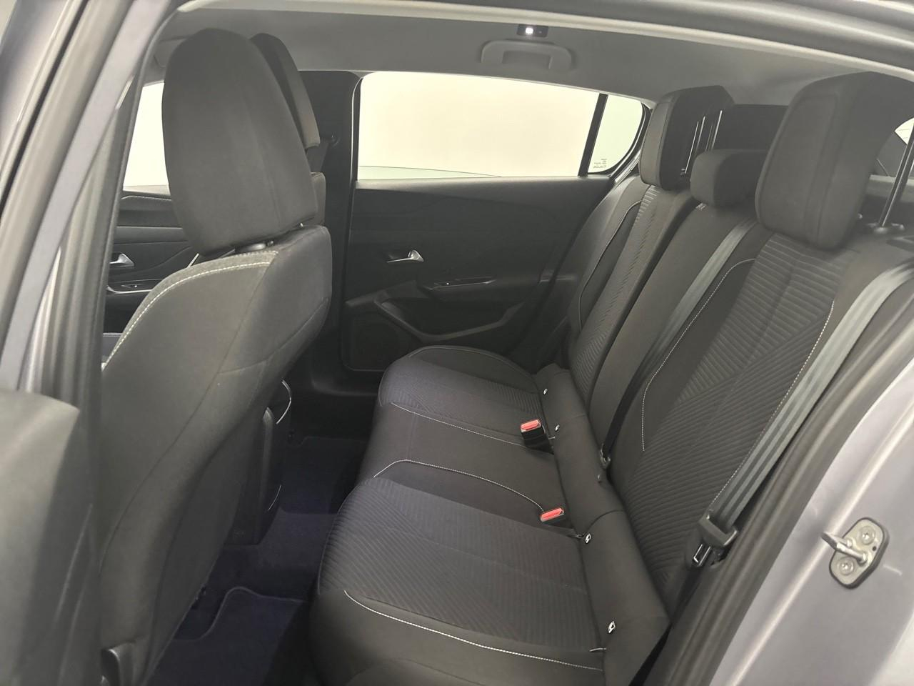 Peugeot 308 bluehdi 130ch s&s eat8 active pack — photo 13