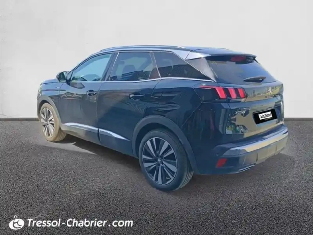 Peugeot 3008 hybrid4 300 e-eat8 gt line — photo 30