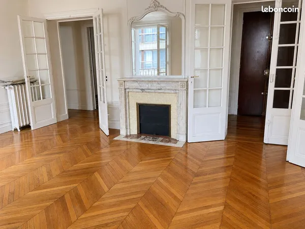 Appt 123.3 m2 + cave + ch de service