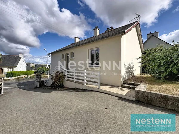 Maison Quintin centre, de plain-pied 3 chambres, garage et jardin 250 m² environ