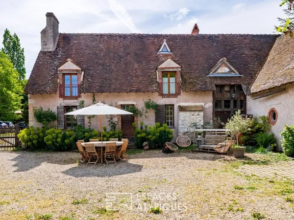 Ancien corps de ferme rénové et son gîte indépendant à Conflans-sur-Loing