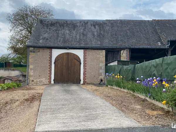 Ancien chai à aménager - 55 m² à Parçay-Meslay