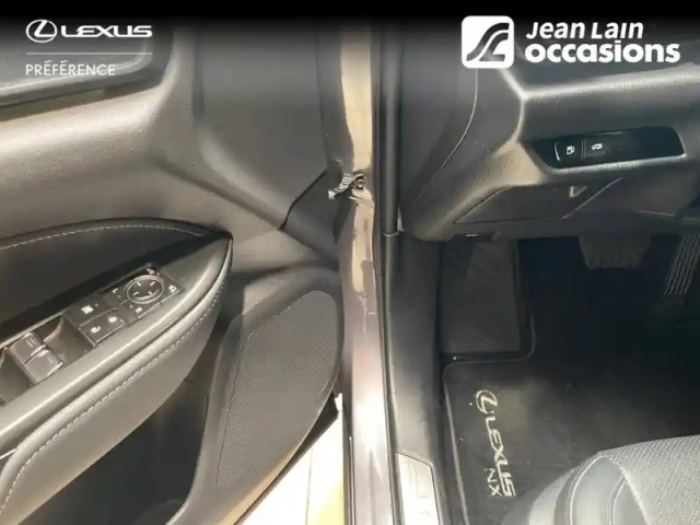 Lexus Ct nx 450h+ 4wd hybride rechargeable — photo 62