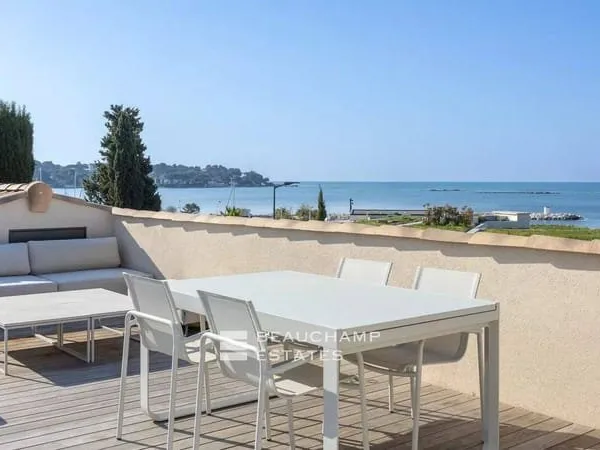 Villa 8 pièces 314 m²