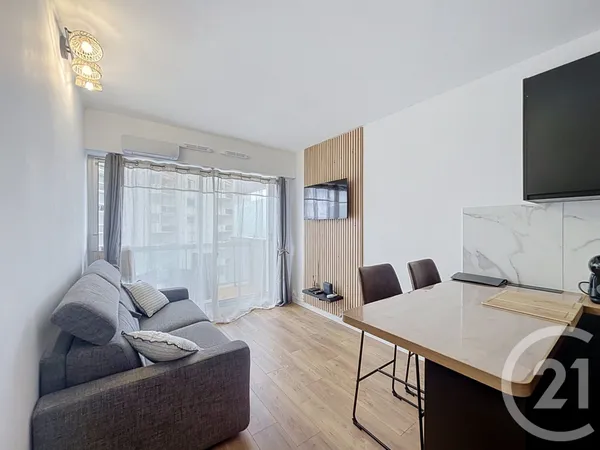 Studio 1 pièce 22 m²