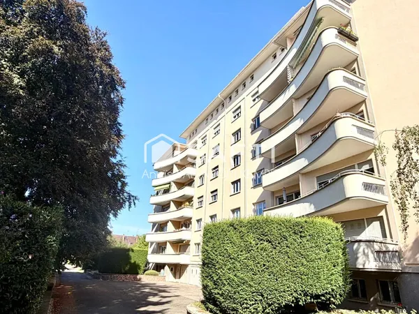 T4 100m² dernier étage, ascenseur,GARAGE CAVE GRENIER