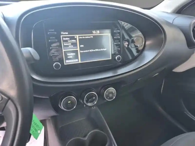 Toyota Aygo 1.0 vvt-i 72 dynamic my23 — photo 14