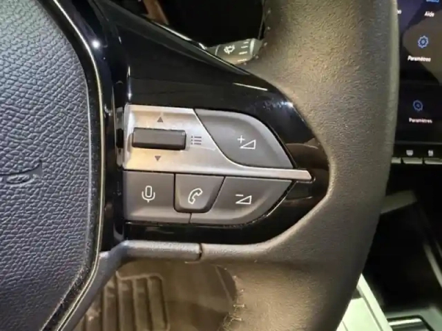 Peugeot 308 1.5 bluehdi 130ch s&amp;s allure pack eat8 — photo 14