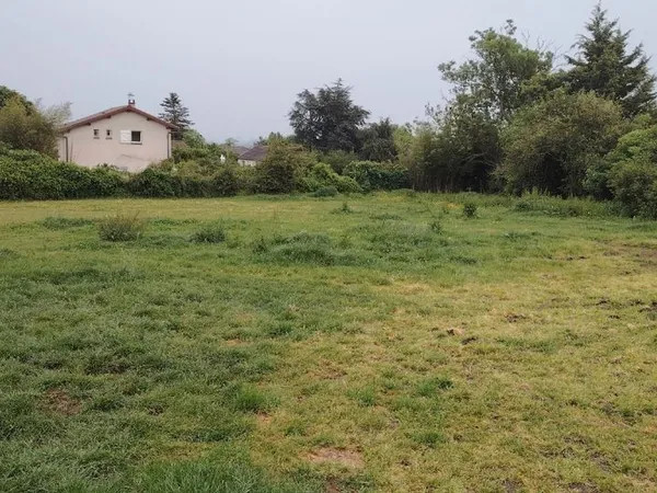 Particulier vends parcelle de 1650m2 à Marcy L'étoilee