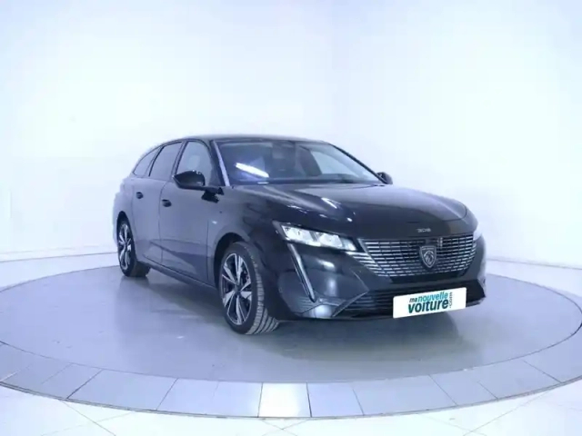 Peugeot 308 sw phev 180 e-eat8 — photo 3