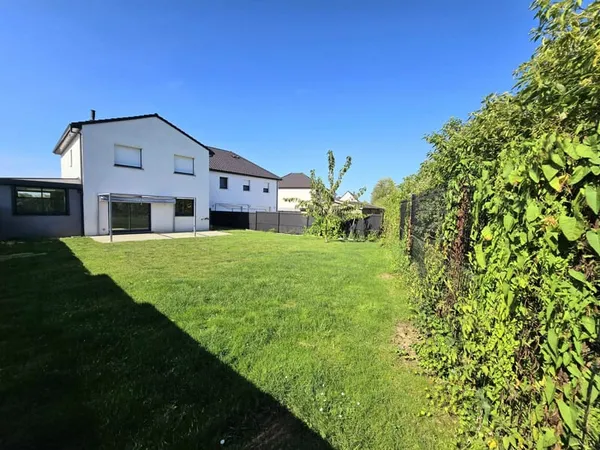Houplines - MAISON INDIVIDUELLE FAMILIALE 4 CHAMBRES JARDIN