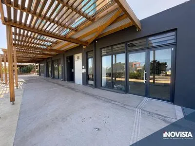 Location Local commercial 40,85 m2 à La Possession
