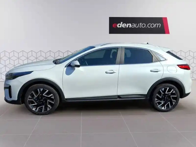 Kia Xceed 1.5 t-gdi 140 ch bvm6 — photo 2