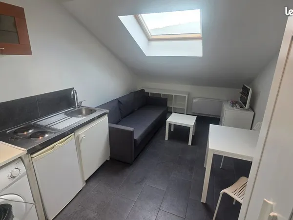 Studio meublé