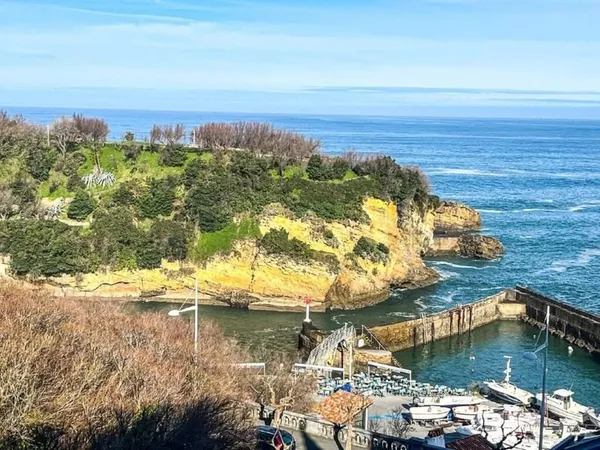 BIARRITZ - PORT DES PECHEURS - VUE OCEAN APPARTEMENT- T4 GRAND STANDING - EXCEPTIONNEL