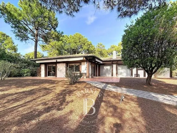 Maison de plain-pied 6 pièces 140 m²