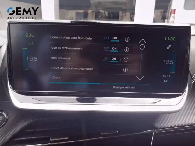 Peugeot 208 electrique 50 kwh 136ch — photo 18
