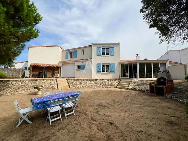 Maison 5 pièces 130 m²