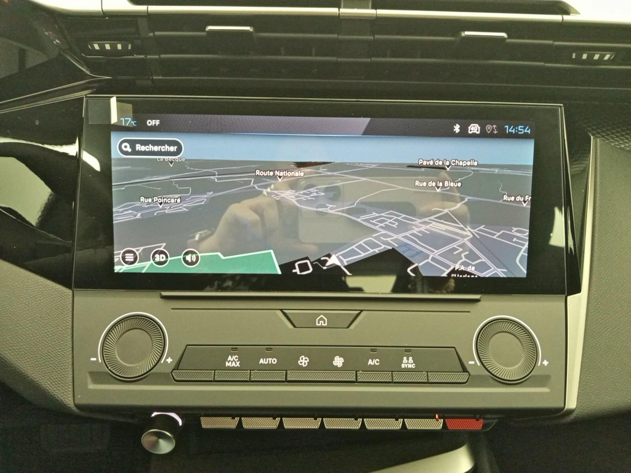 Peugeot 308 hybrid 145 e-dcs6 style — photo 26