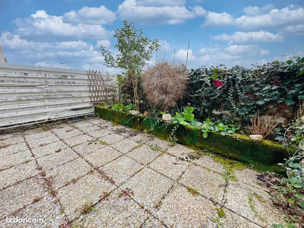 Appartement t1 avec terrasse