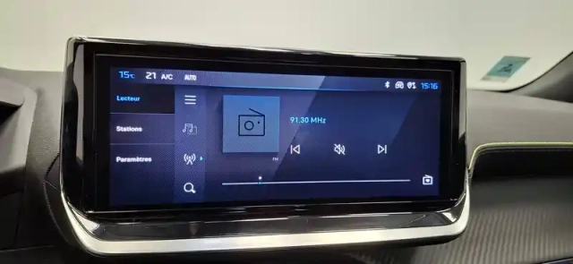 Peugeot 2008 hybrid 136 e-dcs6 — photo 117