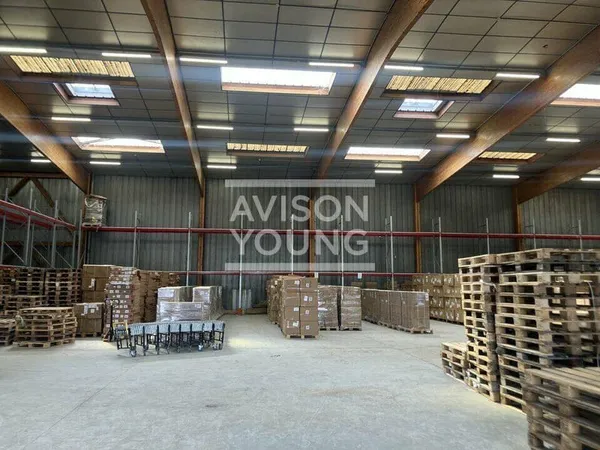 Local d'activité 1760 m²