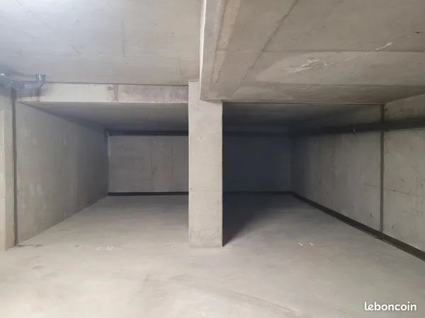 Place de parking en sous-sol - résidence récente et sécurisée - puyricard