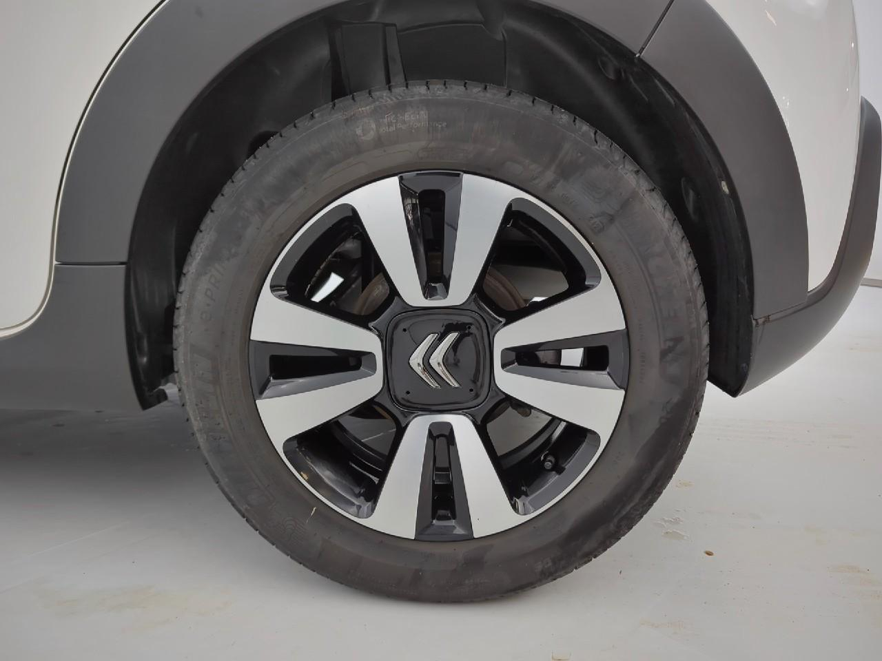 Citroën C3 puretech 110 s&s eat6 shine — photo 11