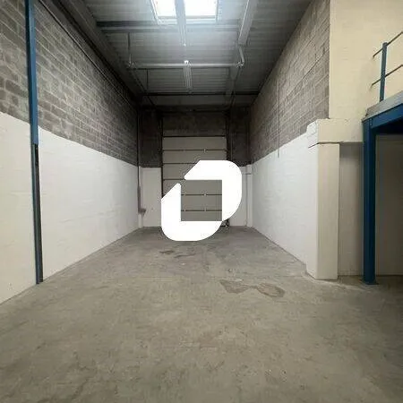 Local d'activité 477 m²