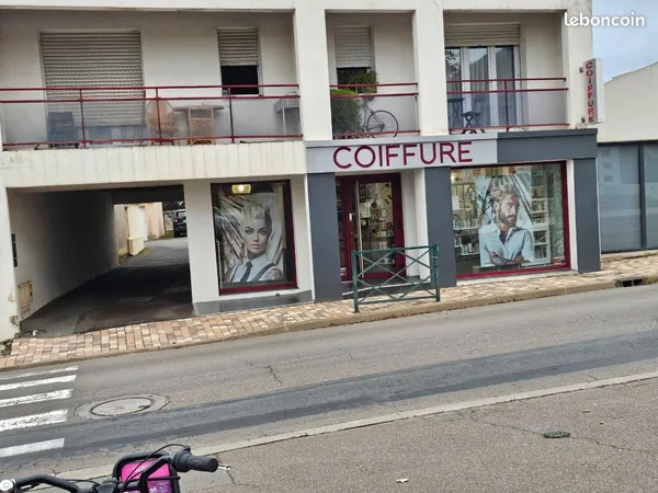 Vends murs commerciaux