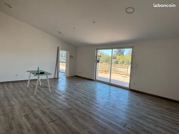 Locaux à louer 65m2