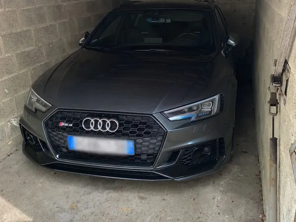 Garage fermé dans copropriété