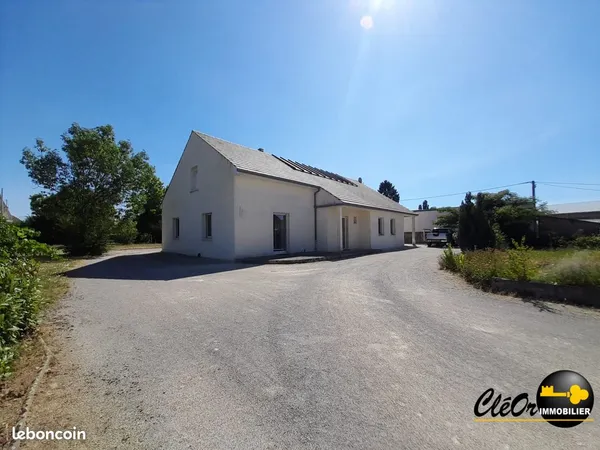 Villa 4 pièces 245 m²