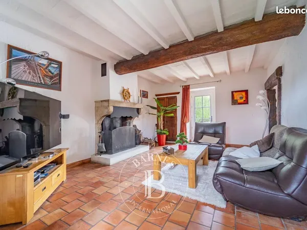 Ferme 9 pièces 200 m²