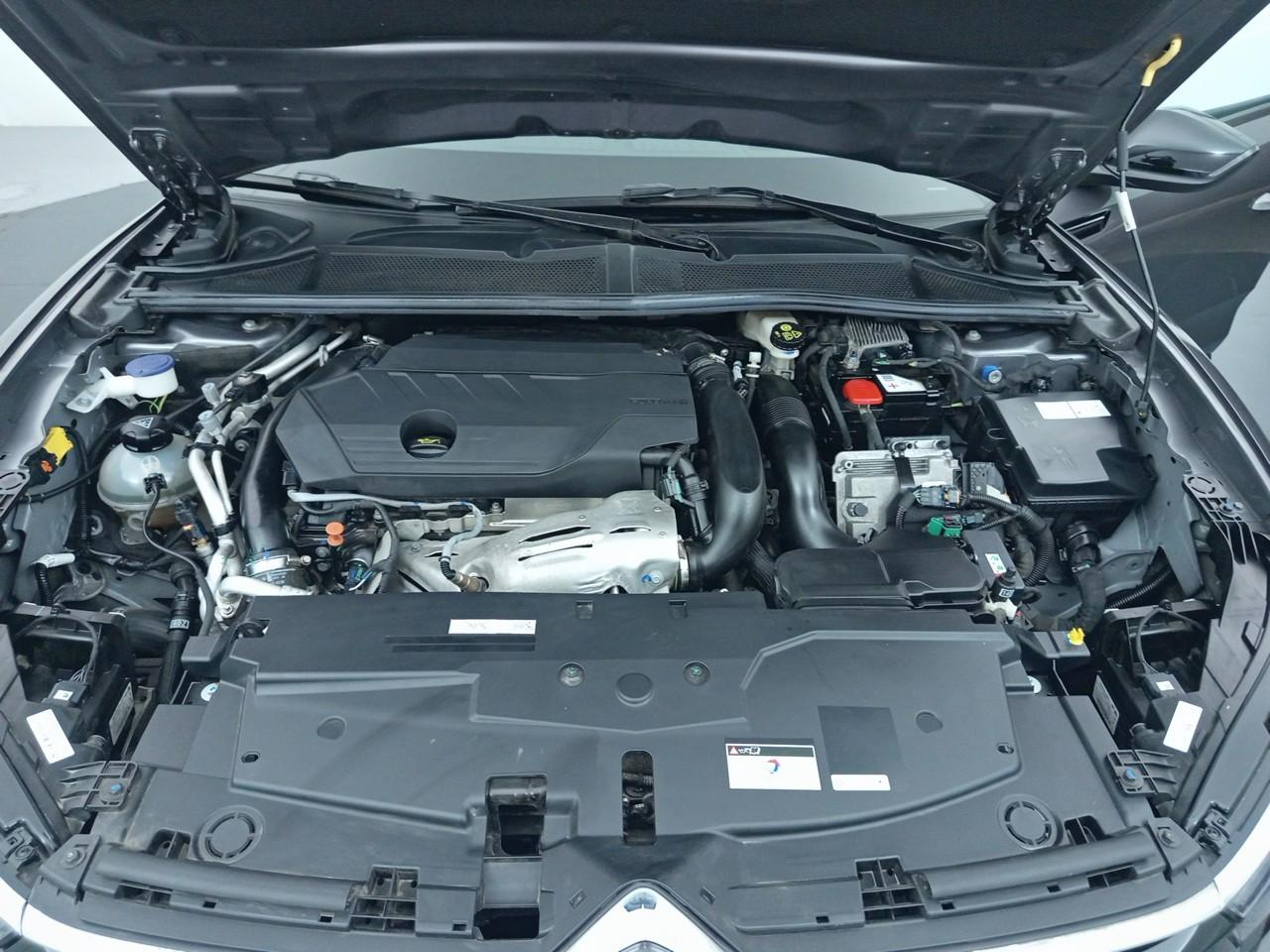 Citroën C5 X hybride rechargeable 225 s&s e-eat8 shine — photo 15