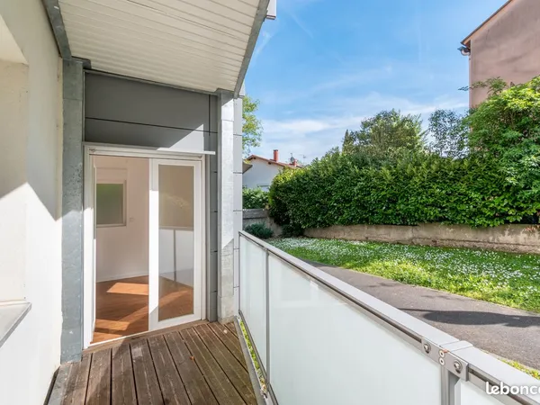 Grand T2 avec balcon Quartier Soupetard, accès PMR et frais de notaire réduits