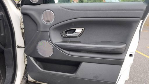 Land Rover Range Rover Evoque 2.0 TD4 150 4WD BVA - SE – 2015 – 153956 km – Diesel – Boîte Automatique — photo 21