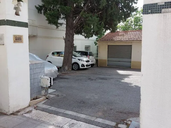 Parking 11 m²