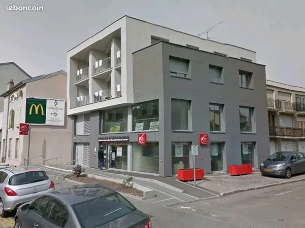 Local commercial ou bureaux secteur ARTEM 130 M2 sur artère passante