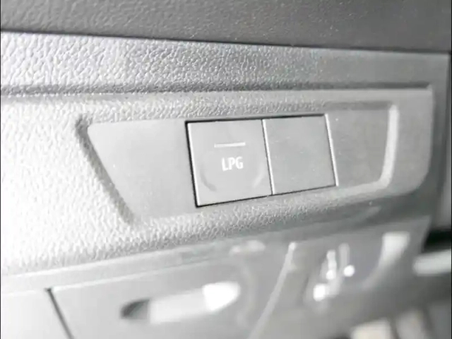 Dacia Sandero 1.0 eco-g 100ch stepway expression — photo 7