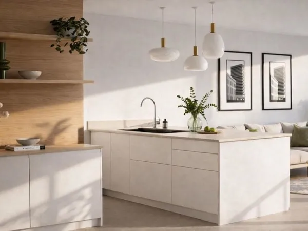 Newly renovated top-floor near Port & Lices